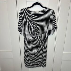 Calvin Klein black white stripe stretchy size 6 dress (R1)